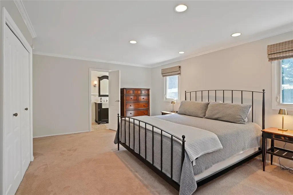 24 Hemlock Road Hartsdale NY 10530
