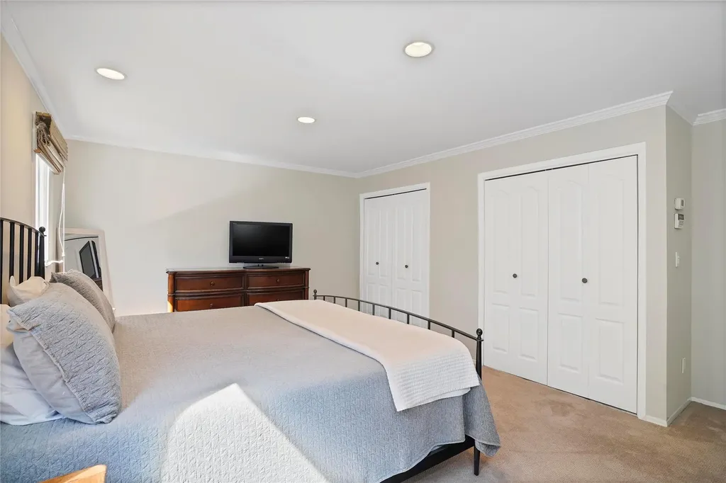 24 Hemlock Road Hartsdale NY 10530