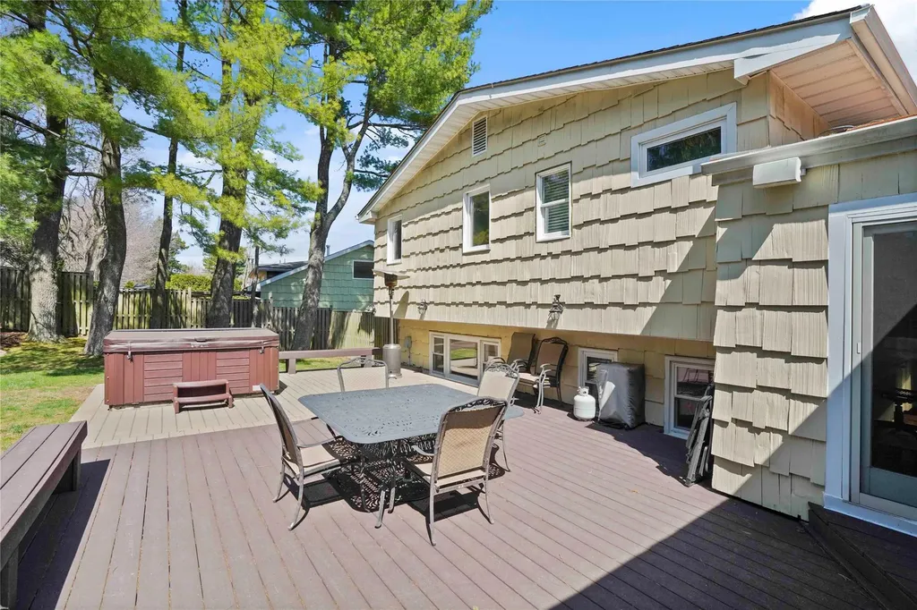 24 Hemlock Road Hartsdale NY 10530