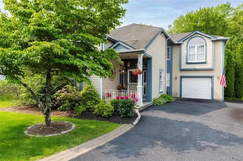 32 Coventry Circle Mahopac NY 10541