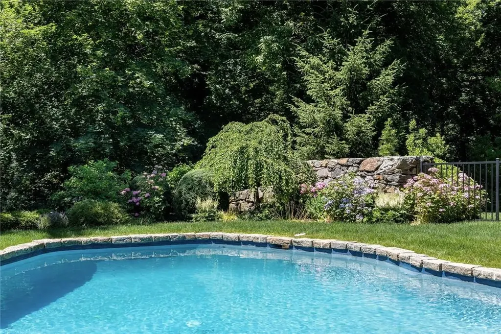 15 Archer Road Harrison NY 10528