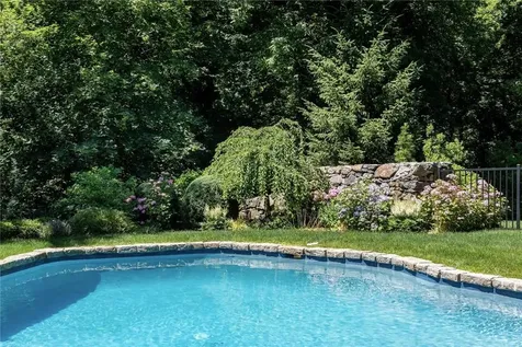 15 Archer Road Harrison NY 10528