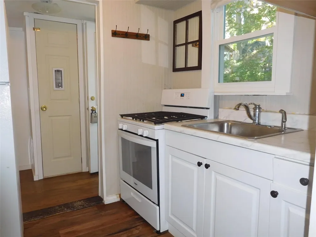 41 Sunburst Drive Rocky Point NY 11778