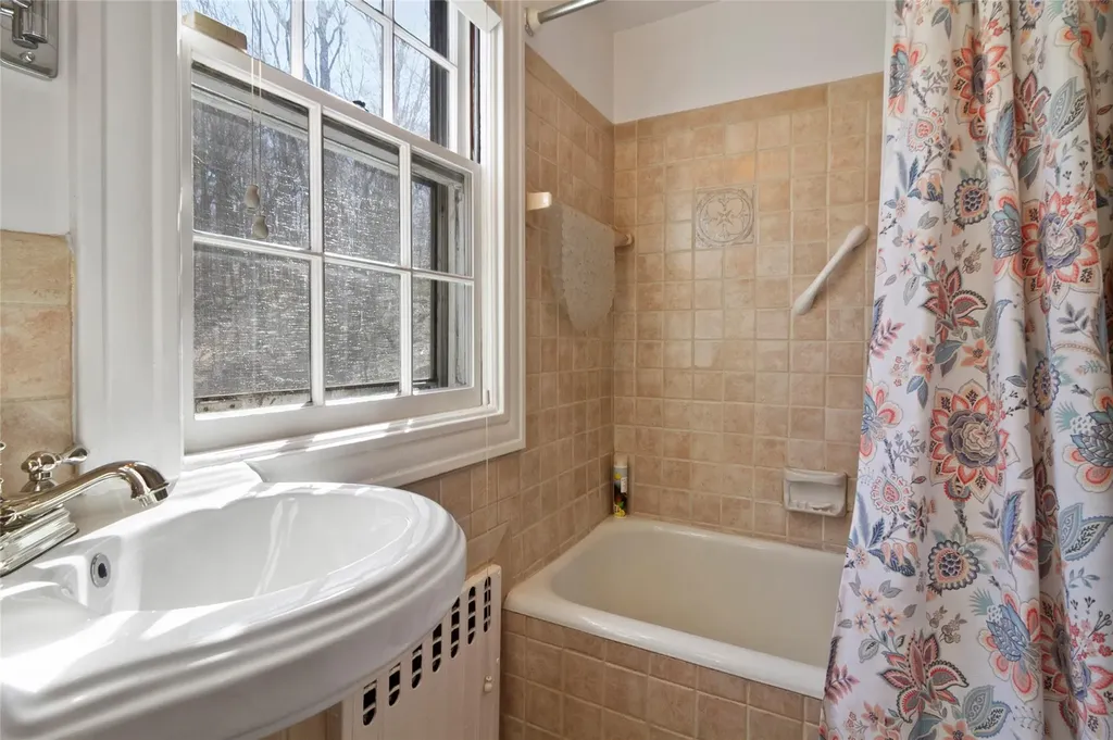 21 Cricket Lane Dobbs Ferry NY 10522