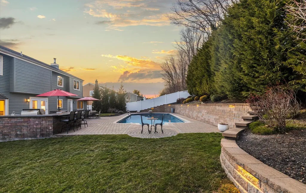 54 Timber Ridge Drive Commack NY 11725