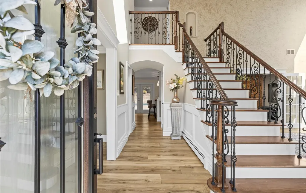 54 Timber Ridge Drive Commack NY 11725