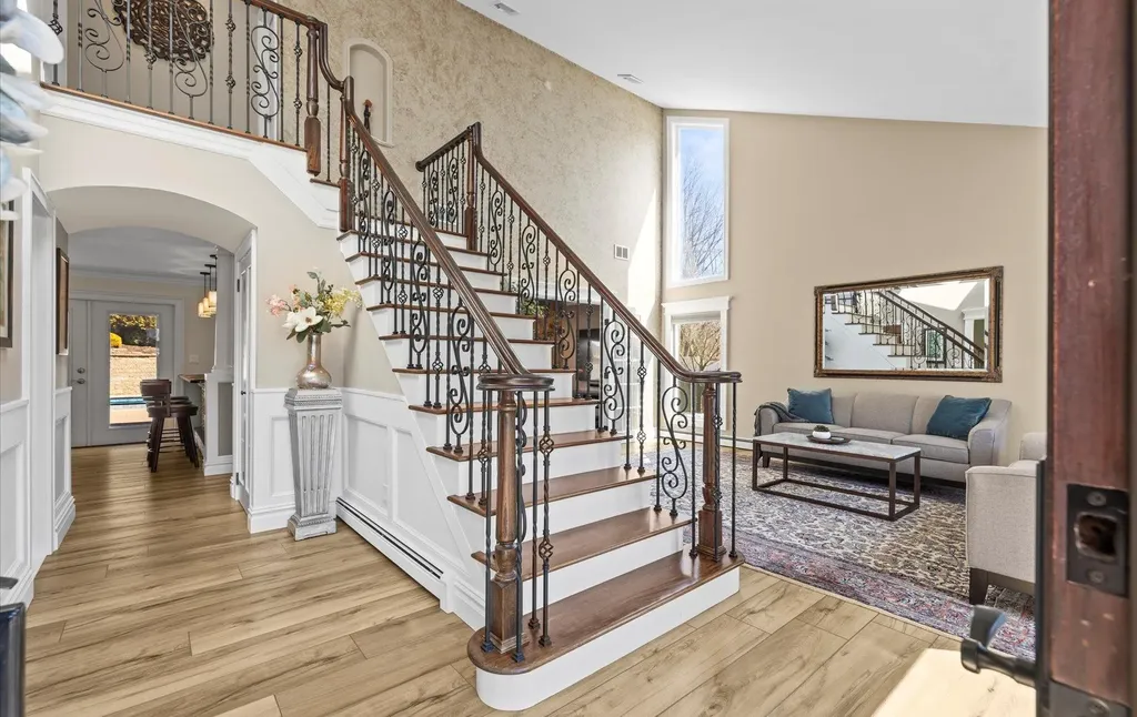 54 Timber Ridge Drive Commack NY 11725