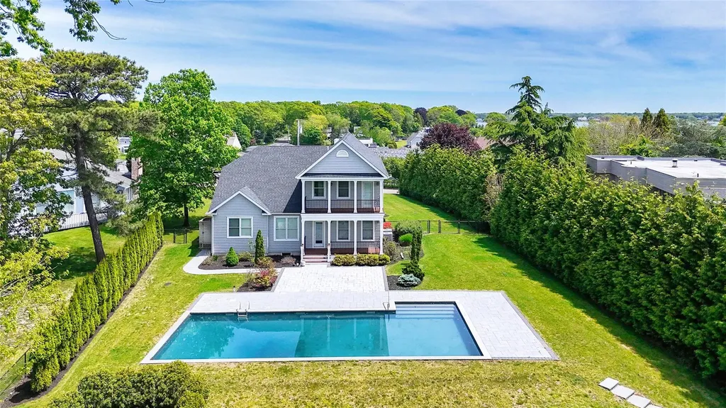 64 Romana Drive Hampton Bays NY 11946