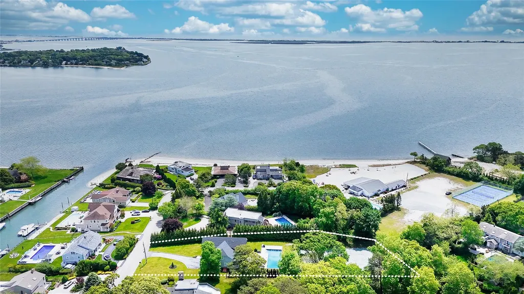 64 Romana Drive Hampton Bays NY 11946