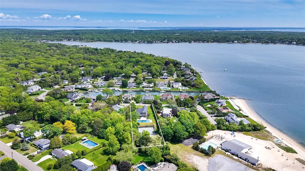 64 Romana Drive Hampton Bays NY 11946