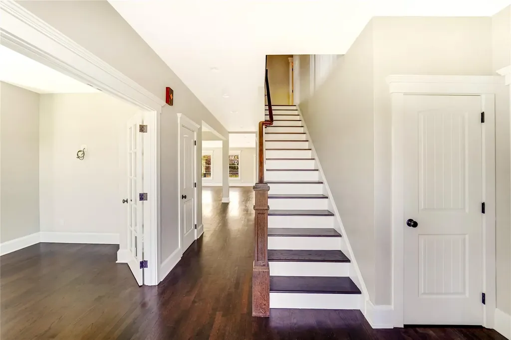 64 Romana Drive Hampton Bays NY 11946