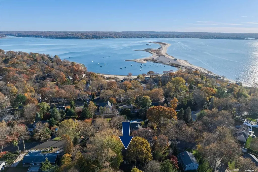 10 Devon Place Northport NY 11768