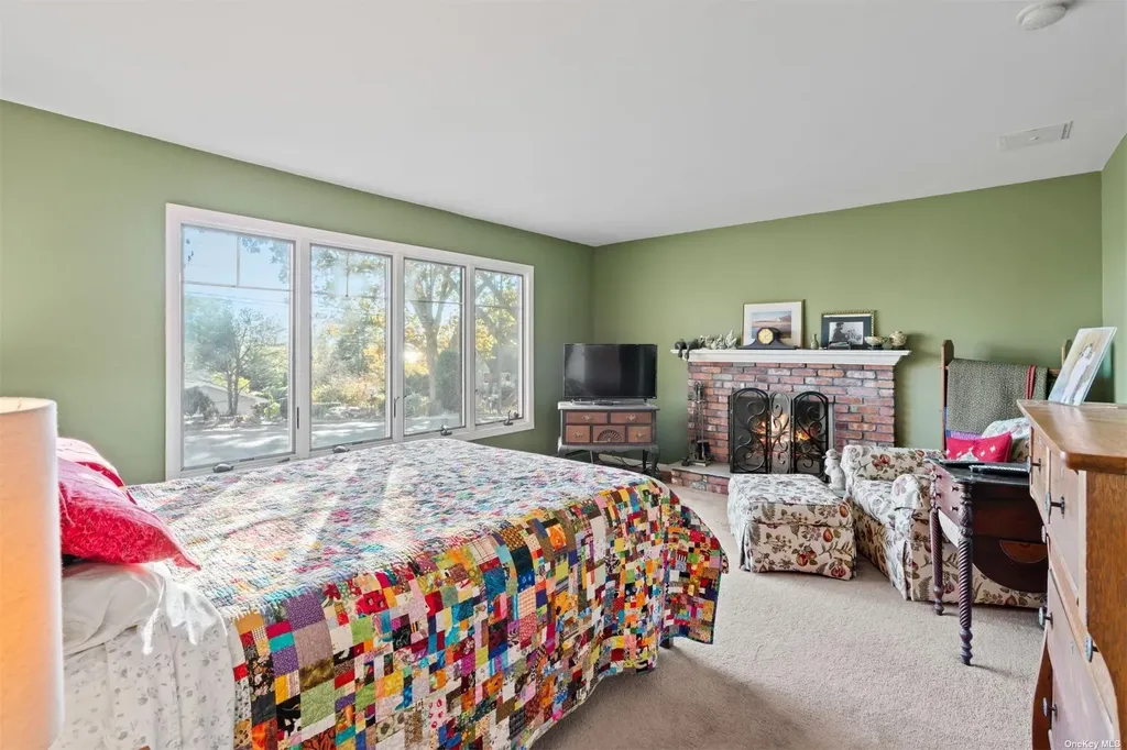 10 Devon Place Northport NY 11768