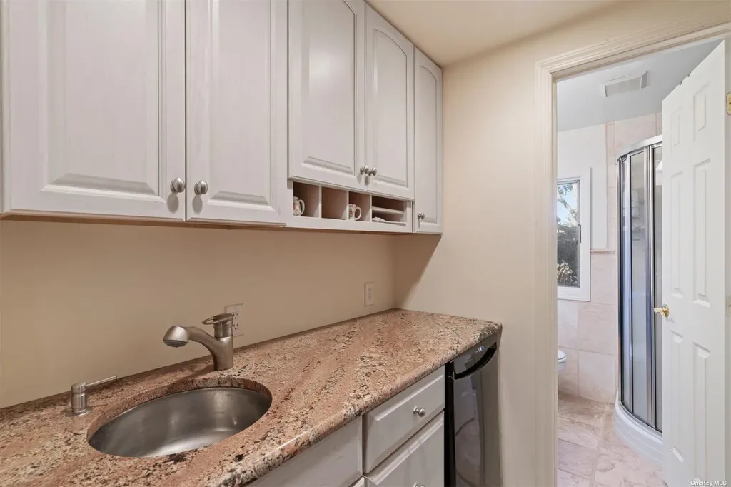 10 Devon Place Northport NY 11768