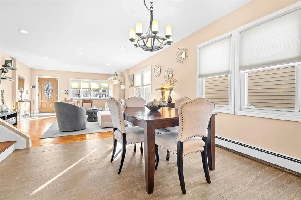 3163 Rawlins Avenue Bronx NY 10465