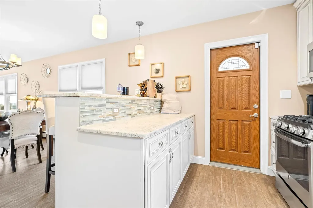 3163 Rawlins Avenue Bronx NY 10465