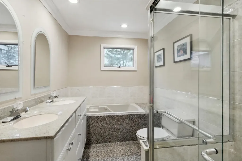 9 Suncrest Drive Dix Hills NY 11746