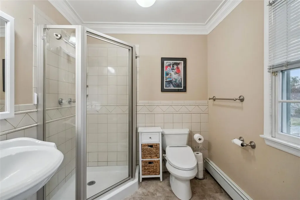 9 Suncrest Drive Dix Hills NY 11746