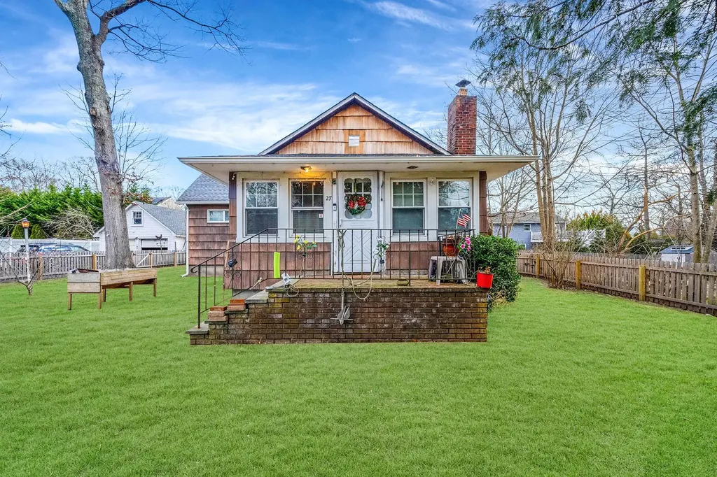 27 Odin Road Rocky Point NY 11778