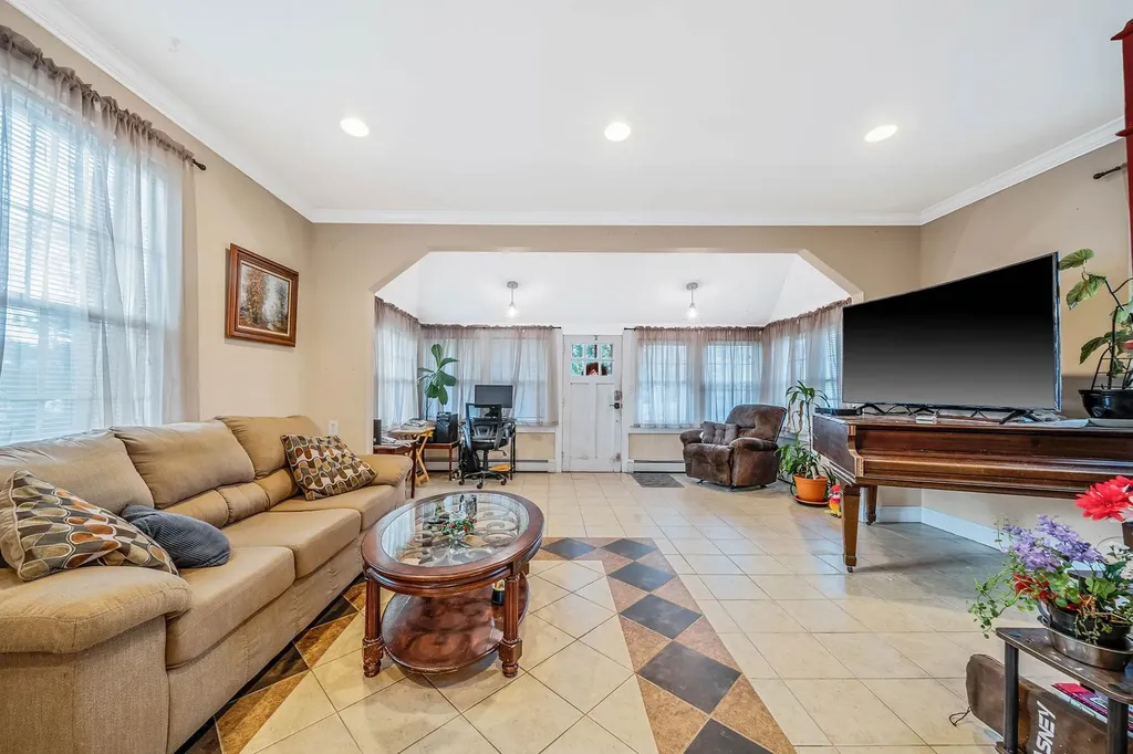 27 Odin Road Rocky Point NY 11778
