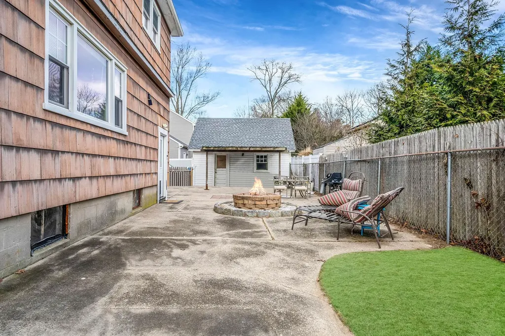 27 Odin Road Rocky Point NY 11778