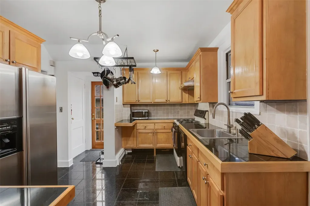 7 Newcomb Place White Plains NY 10606