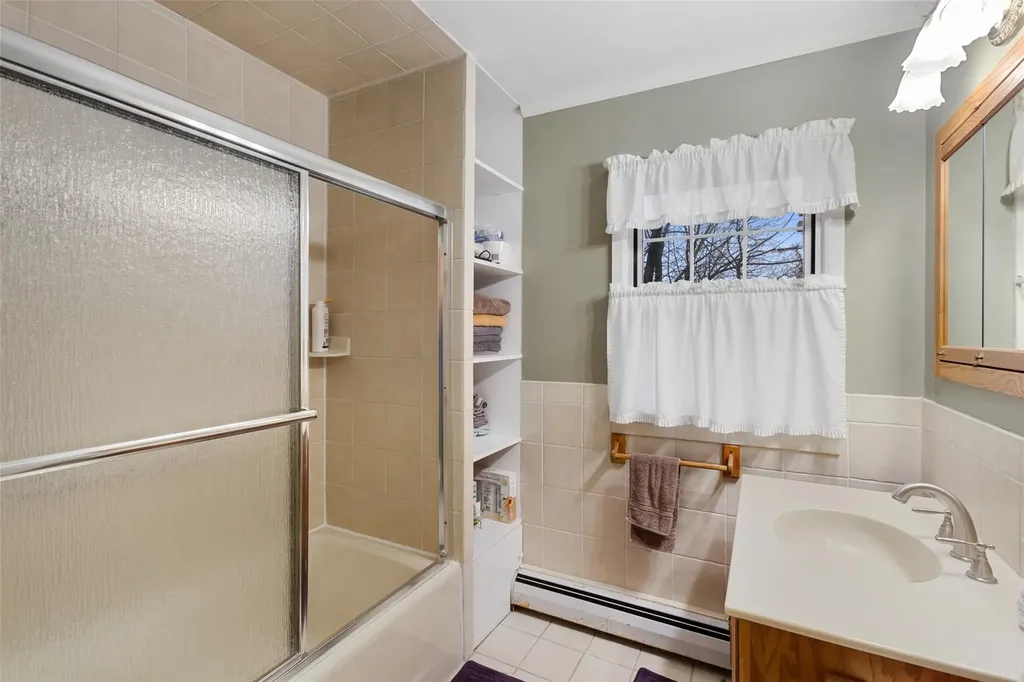 7 Newcomb Place White Plains NY 10606