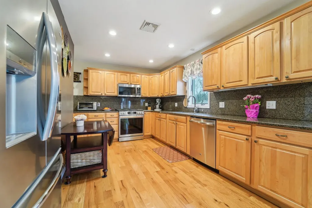 23 Blauvelt Road Nanuet NY 10954
