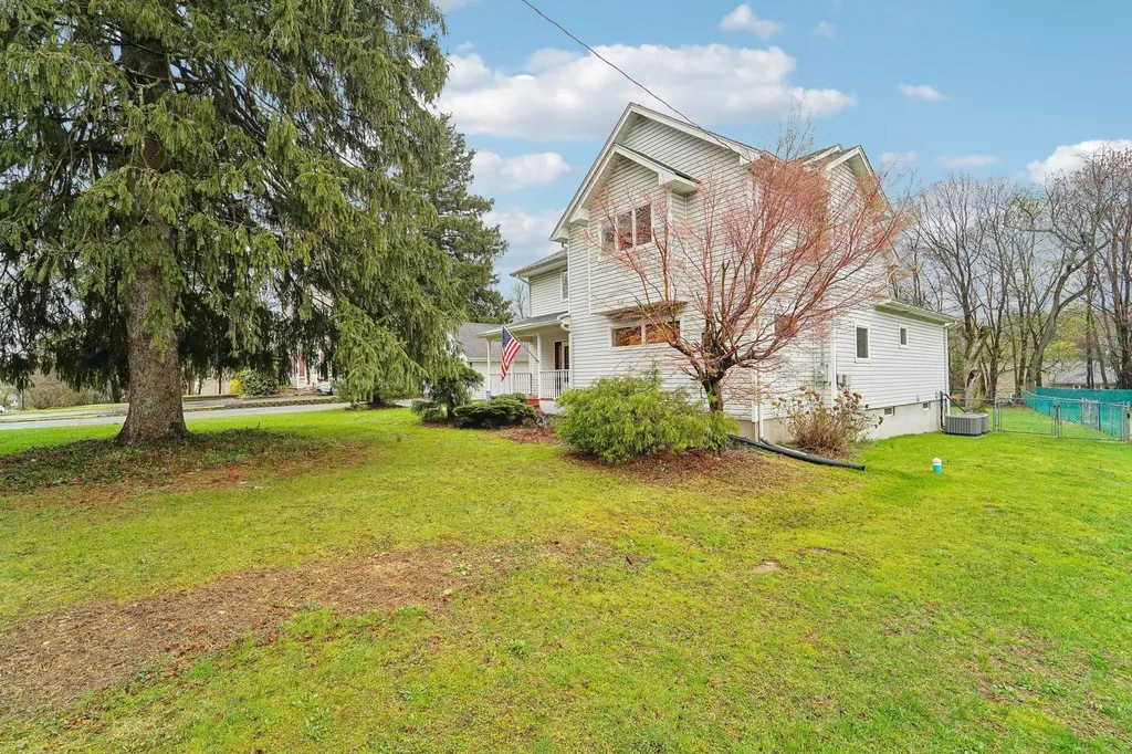 23 Blauvelt Road Nanuet NY 10954
