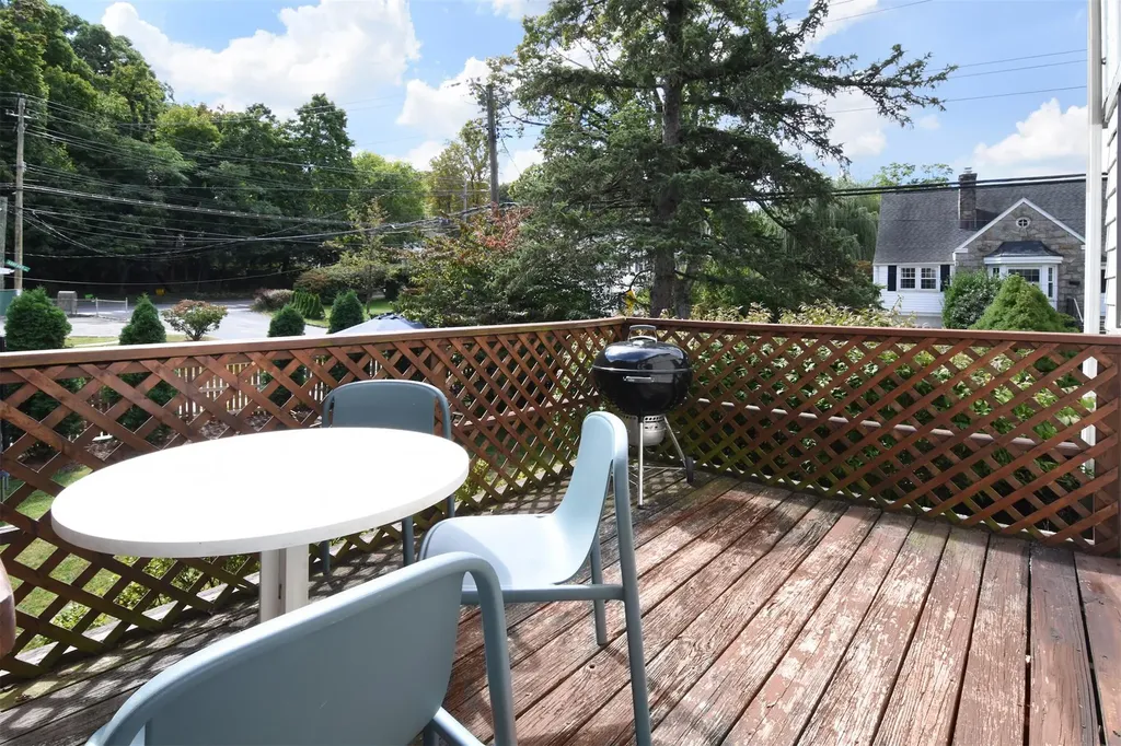 10 Briary Road Dobbs Ferry NY 10522