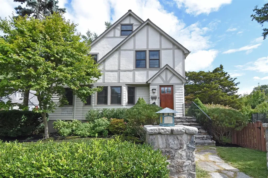 10 Briary Road Dobbs Ferry NY 10522