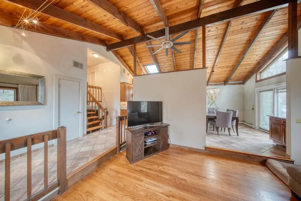 23 Fox Road Florida NY 10921