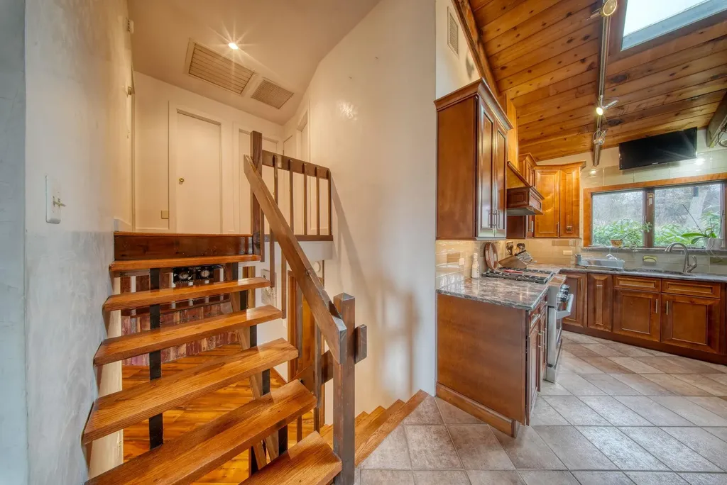 23 Fox Road Florida NY 10921