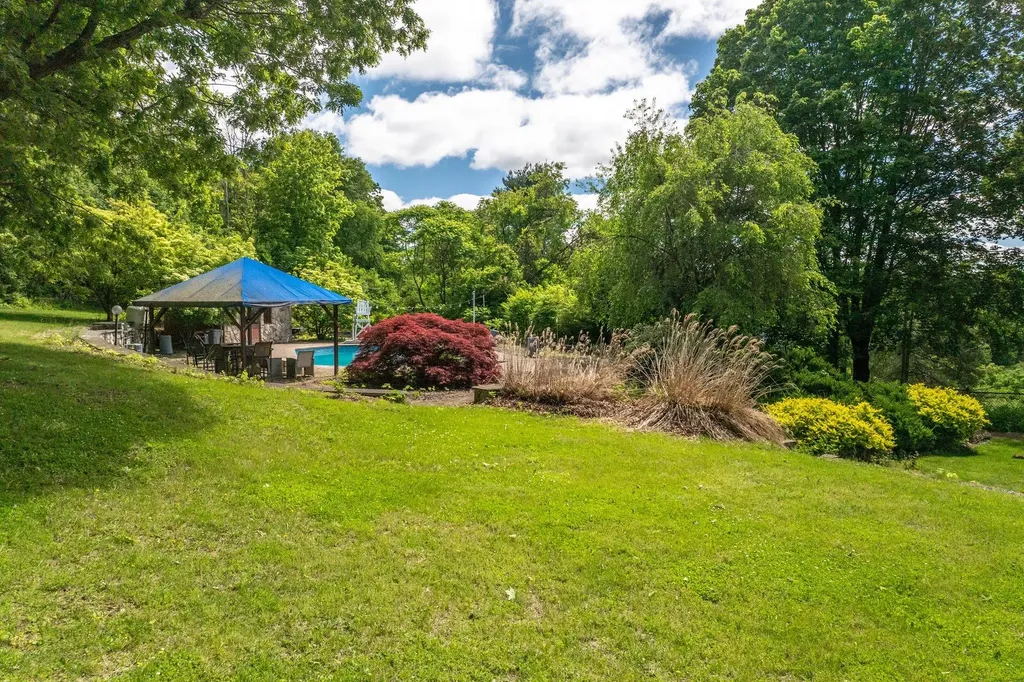 23 Fox Road Florida NY 10921