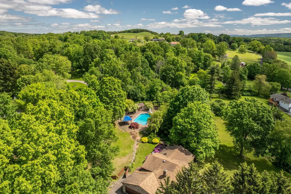 23 Fox Road Florida NY 10921