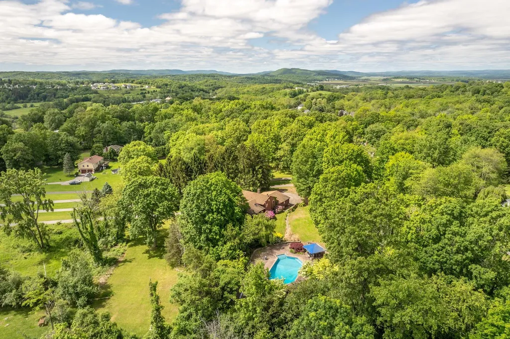 23 Fox Road Florida NY 10921
