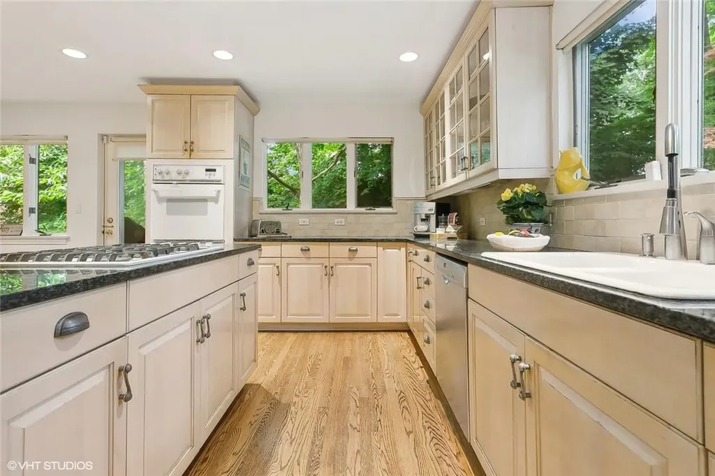 30 Appleton Place Dobbs Ferry NY 10522
