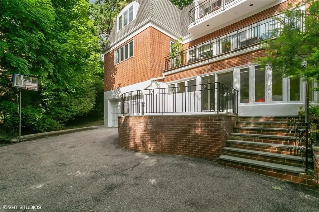30 Appleton Place Dobbs Ferry NY 10522