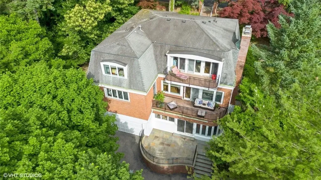 30 Appleton Place Dobbs Ferry NY 10522