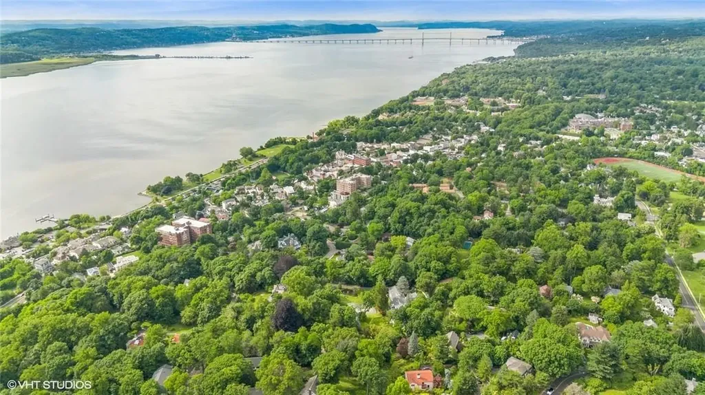 30 Appleton Place Dobbs Ferry NY 10522