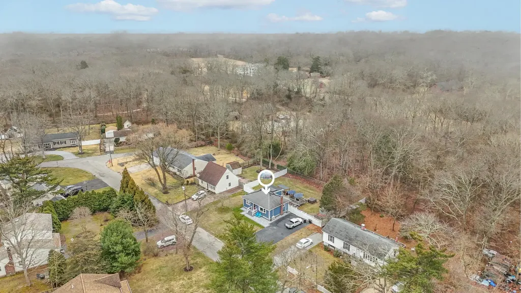 8 Lonscreek Place Mastic Beach NY 11951