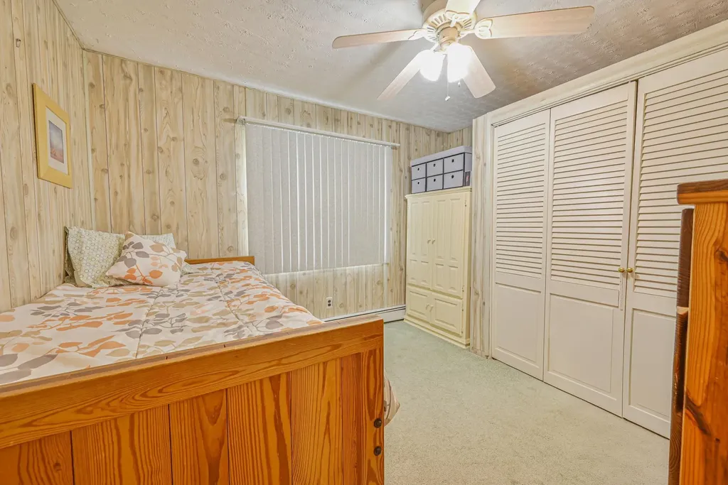 8 Lonscreek Place Mastic Beach NY 11951
