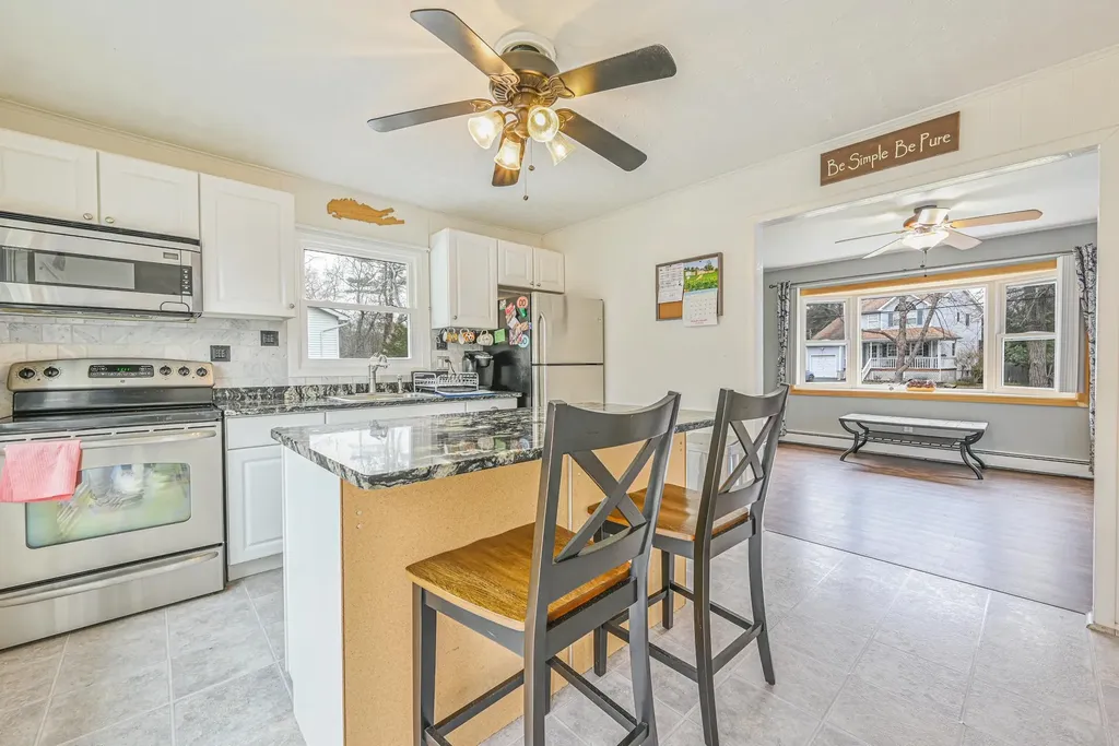 8 Lonscreek Place Mastic Beach NY 11951