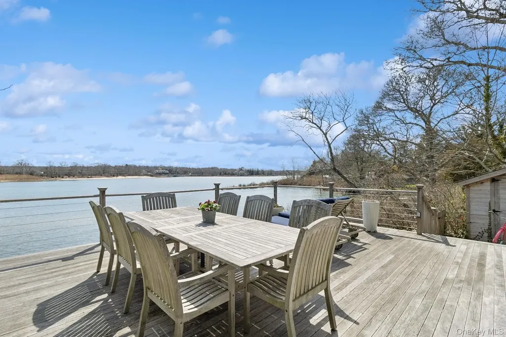 80 Towd Point Road Southampton NY 11968