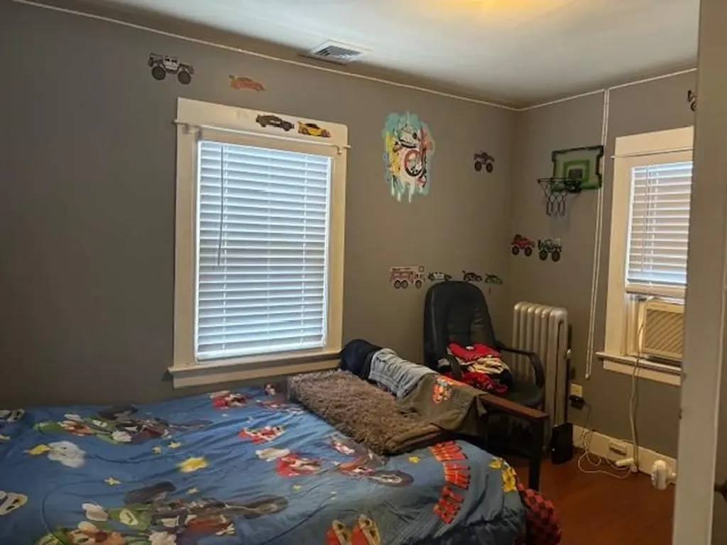 69 Langdon Place Lynbrook NY 11563