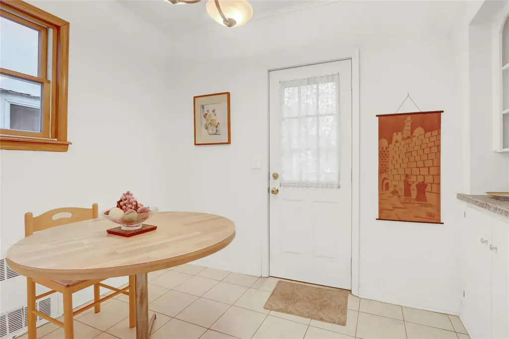 72 Fulton Avenue Atlantic Beach NY 11509