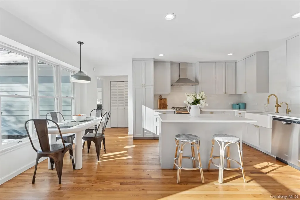 14 Hildreth Road Hampton Bays NY 11946