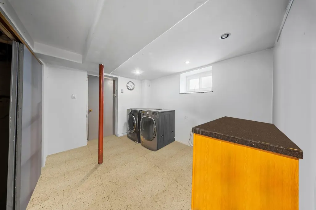 87 E 32nd Street Brooklyn NY 11226