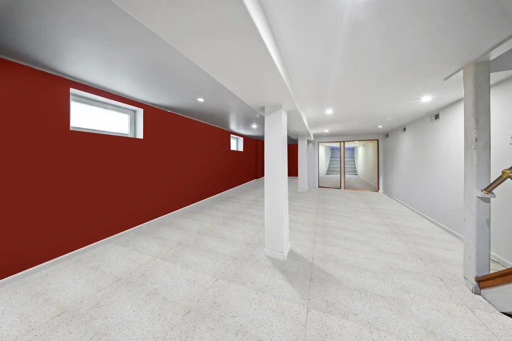 87 E 32nd Street Brooklyn NY 11226
