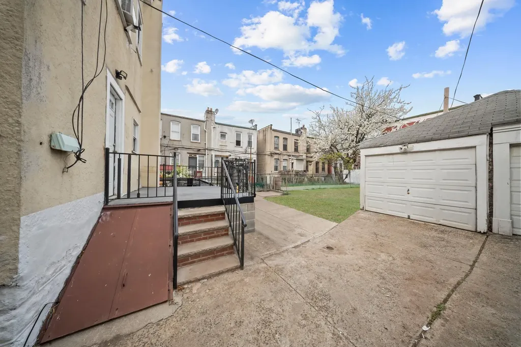 87 E 32nd Street Brooklyn NY 11226